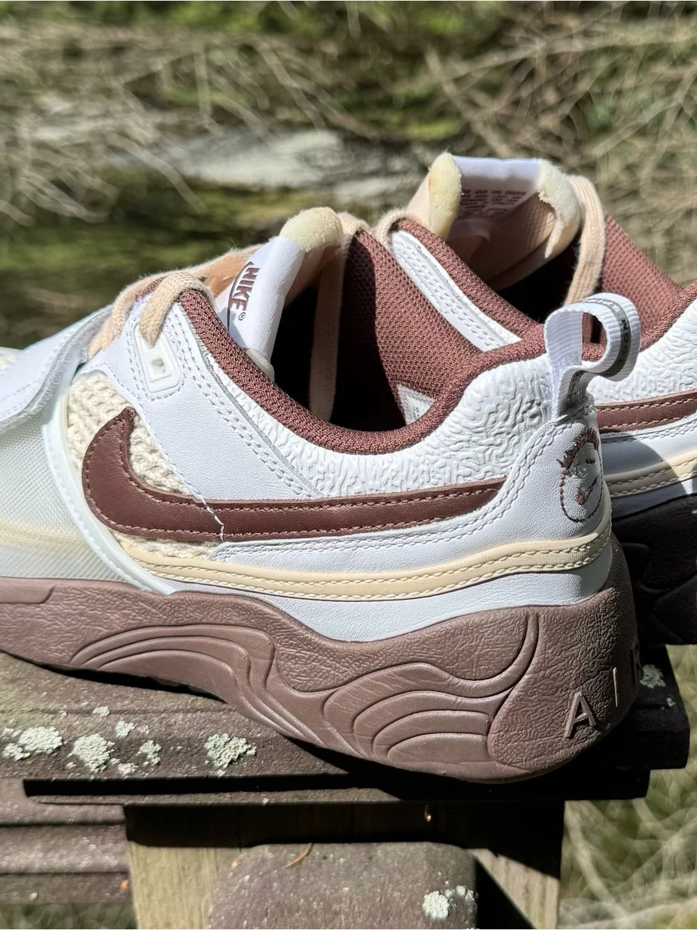 2025 Travis Scott x Nike Zoom Field Jaxx 'Light Chocolate'